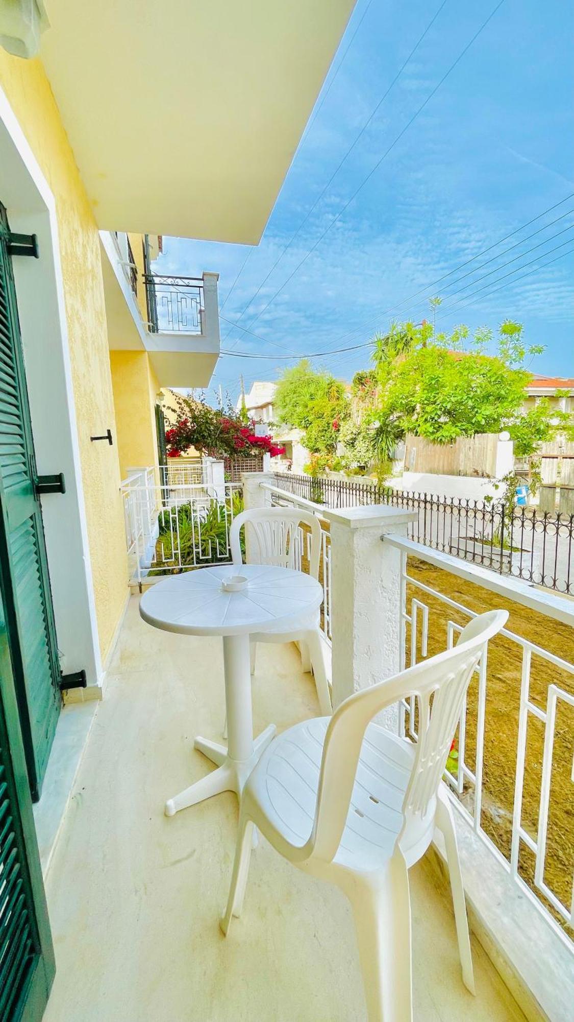 Kavos Aparthotel Экстерьер фото